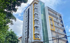 Lynt Hotel